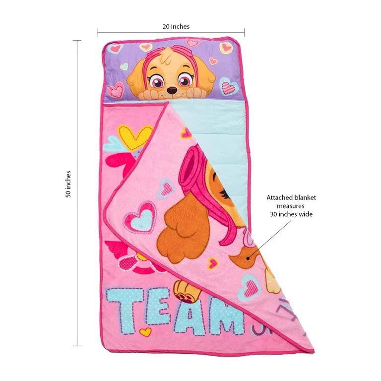 Colchoneta para siestas con cobija y almohada
