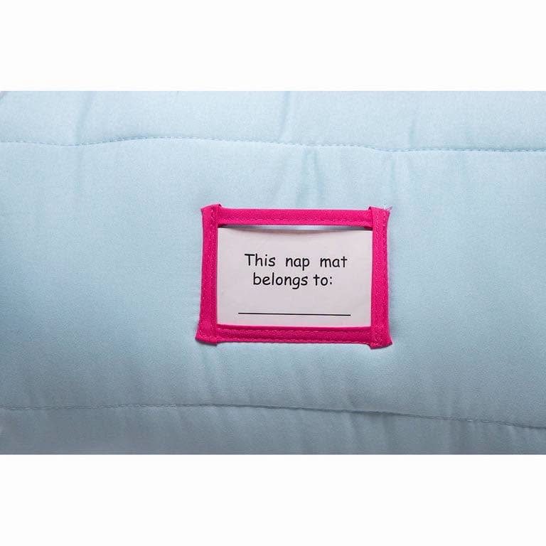 Colchoneta para siestas con cobija y almohada