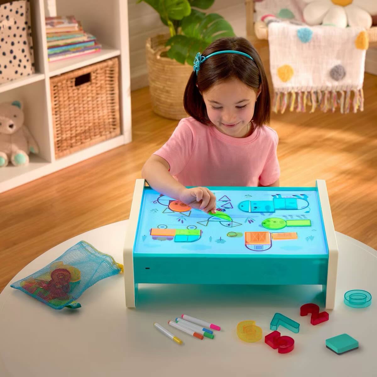 Caja de luz educativa B. Toys para 3+ años