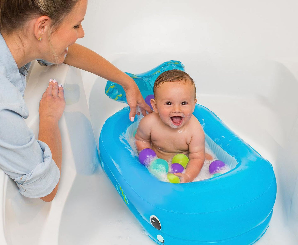 Bañera inflable Infantino con bolas de juego